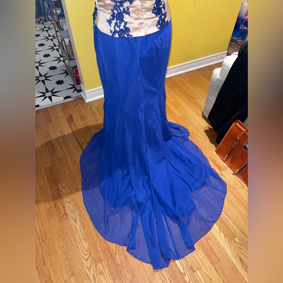Baroque prom dress mermaid style - blue - 1X/2x - worn once - Picture 3 of 7